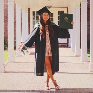 Meet your Posher, Luana